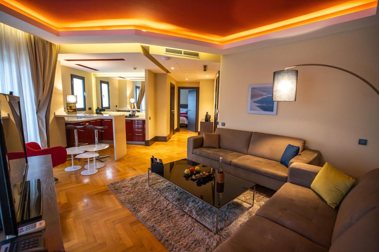 Gray Boutique Hotel คาซาบลังกา ภายนอก รูปภาพ A suite at the hotel