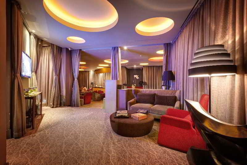 Gray Boutique Hotel คาซาบลังกา ภายนอก รูปภาพ The interior of the lounge