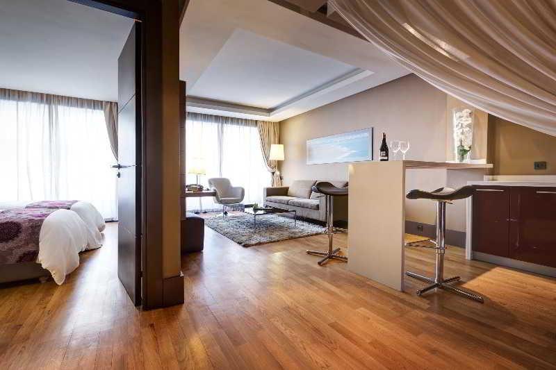 Gray Boutique Hotel คาซาบลังกา ภายนอก รูปภาพ Suite