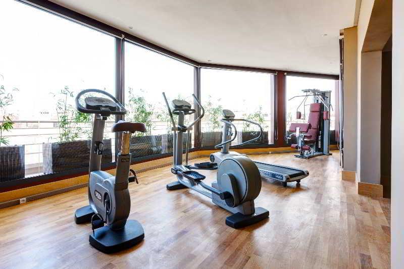 Gray Boutique Hotel คาซาบลังกา ภายนอก รูปภาพ The gym at the hotel